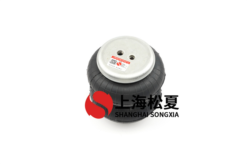 隨著我國橡塑產(chǎn)品產(chǎn)業(yè)的發(fā)展，橡塑產(chǎn)品的類型和產(chǎn)量不斷增加，尤其是橡膠生產(chǎn)設備的不斷提高與生產(chǎn)工藝的不斷改進，橡膠模具越來越多，模具的制造水平與模具復雜程度也越來越高越精致。自動化、長壽命已經(jīng)成為橡膠模具發(fā)展的趨勢。 CS型空氣彈簧減震器 空氣彈簧是空氣懸架系統(tǒng)的和重要組成部分，它利用空氣的壓縮彈性進行工作，具有緩沖、減振和承載重量等功能。與普通鋼彈簧相比，空氣彈簧具有良好的彈性特性，因此其應用范圍非常廣泛。 將空氣彈簧用于懸架系統(tǒng)可大大提高的行駛平順性。橡膠空氣彈簧按形狀可分為曲囊式、膜式和滾簡式三大類。按密封結(jié)構(gòu)形式可分為壓力自密封式、卷邊式、法蘭夾緊式、箍環(huán)密封式和混合式五大類。其結(jié)構(gòu)由特性表層橡膠、度骨架層、性內(nèi)層橡膠構(gòu)成。我定制的模具可以處理氣孔、缺膠、充氣尺寸變化大、窗簾線變薄、裂縫等問題，也可以附著在空氣彈簧上，實現(xiàn)自我控制調(diào)整，減少。 該模具對生產(chǎn)空氣彈簧（甚至橡膠產(chǎn)品）具有重要意義，可提高空氣彈簧中橡膠氣囊的質(zhì)量。由于橡膠氣囊是空氣彈簧的重要組成部分，其質(zhì)量是決定空氣彈簧使用壽命的重要因素。使空氣彈簧具有良好的彈性特性。
